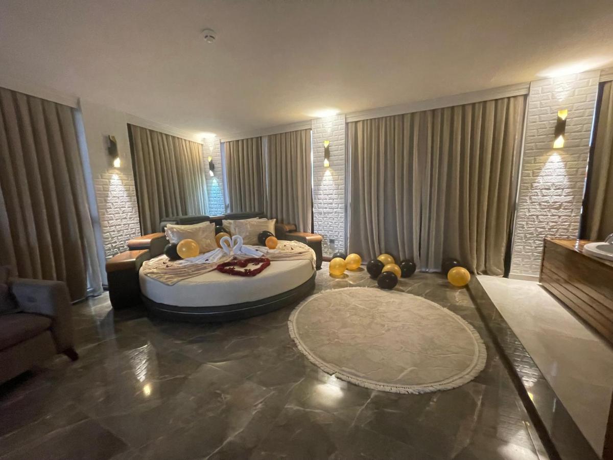 LE LUXE Suites Hotel & Spa Bursa Exterior foto